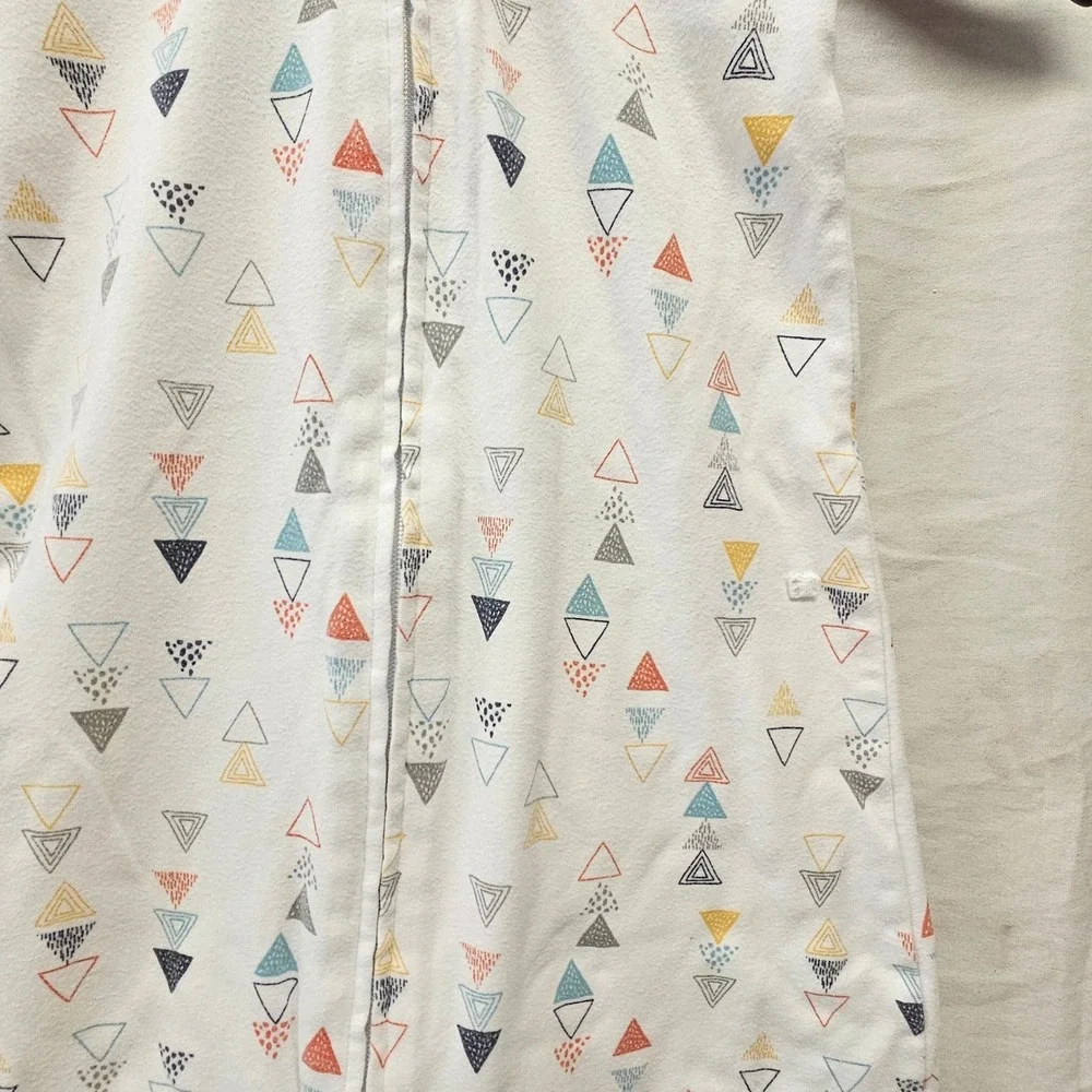 HALO SleepSack Swaddle Kids Small White Triangle Geometric‎ Wearable Blanket